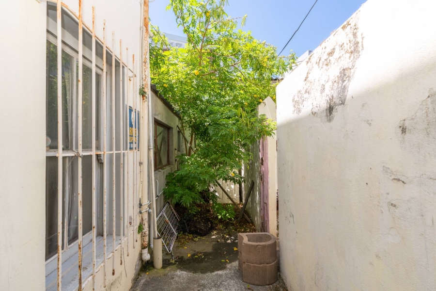 Commercial Property for Sale in Gardens Western Cape